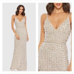 Mac Duggal 5394 NWOT Geometric Embellished Crystal Drop V-Neck Gown